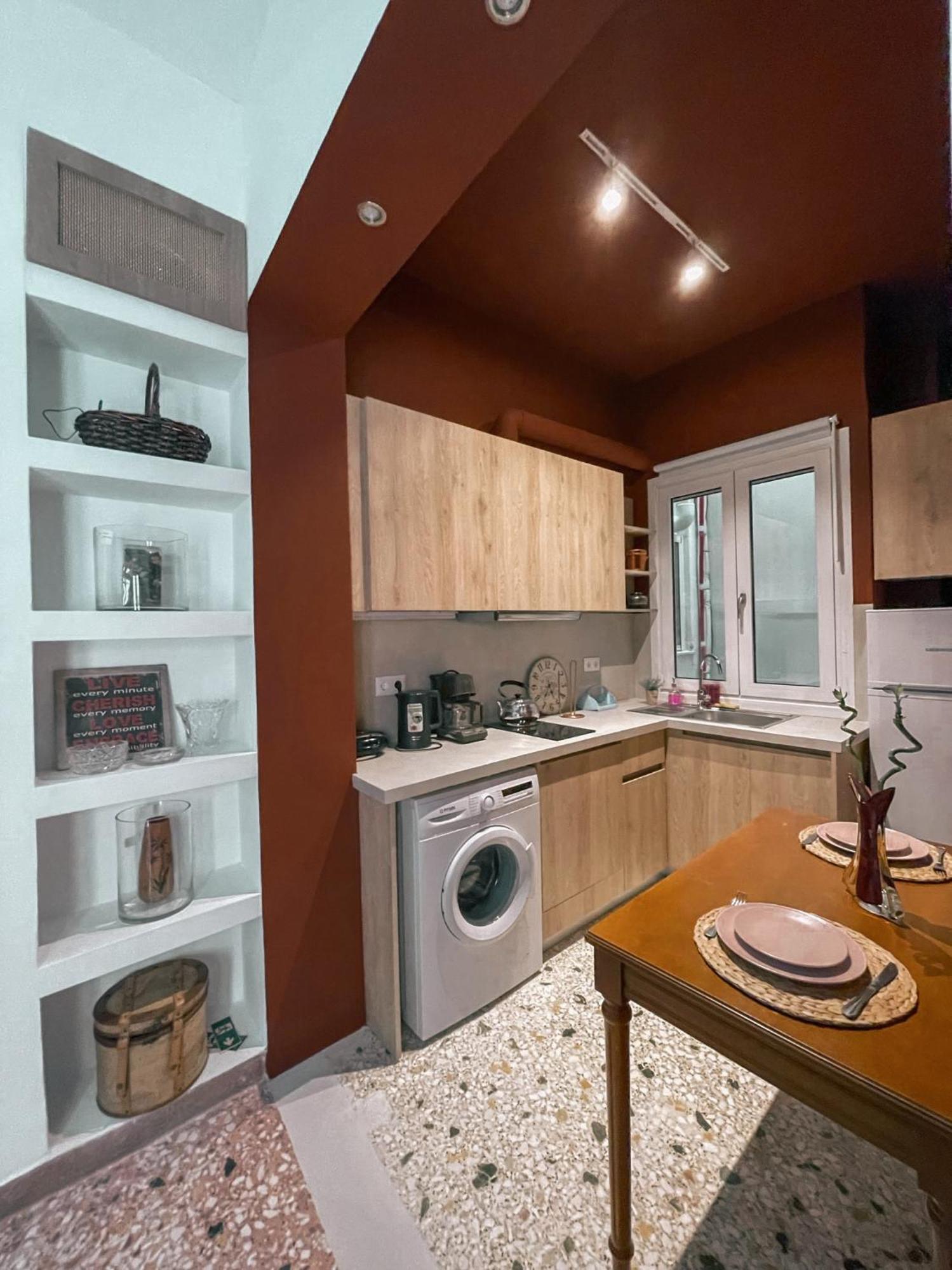 Apartment Near Metro + Port بيرايوس المظهر الخارجي الصورة